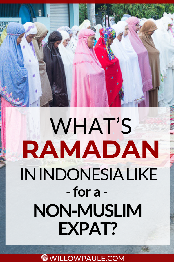 What's Ramadan like in Indonesia for a non-Muslim? I set out to document my experience with photos and my observations.